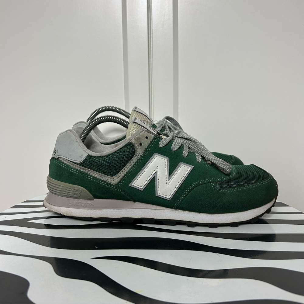 New Balance Green and Gray Men's Classic Sneakers